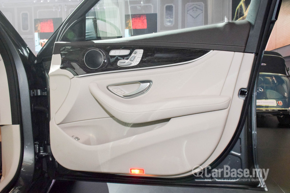 Mercedes-Benz E-Class W213 (2016) Interior