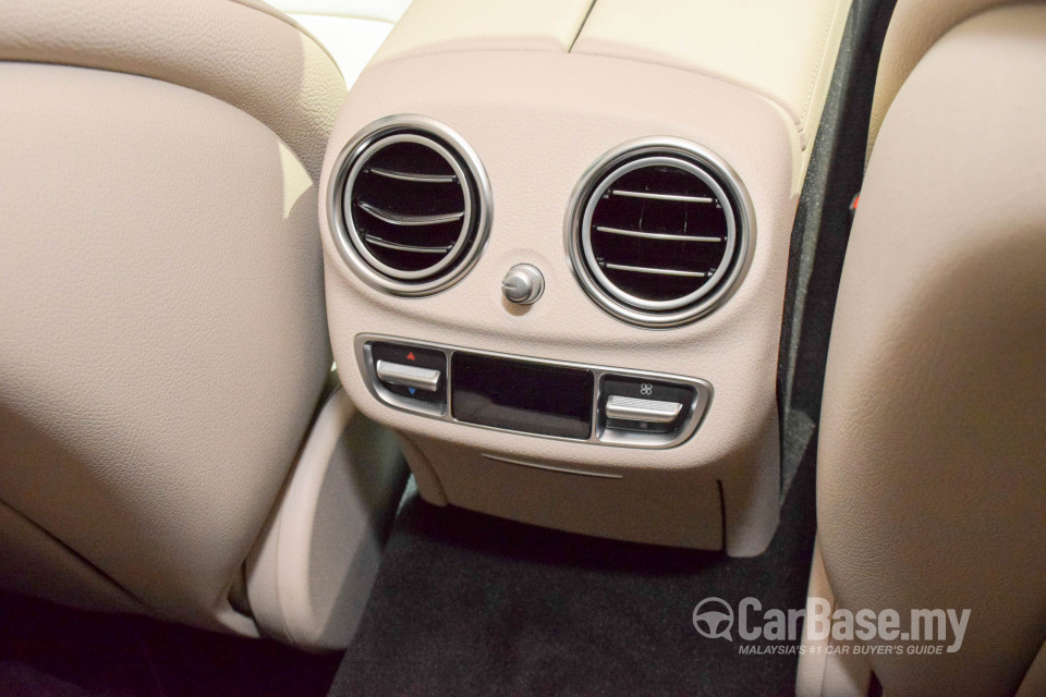 Mercedes-Benz E-Class W213 (2016) Interior