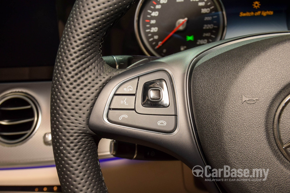 Mercedes-Benz E-Class W213 (2016) Interior