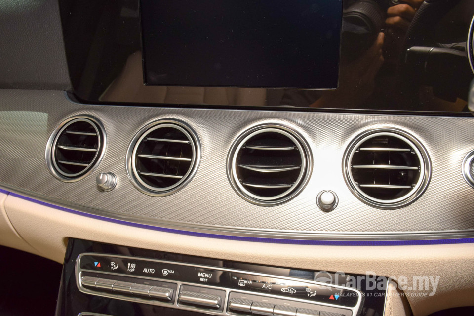 Mercedes-Benz E-Class W213 (2016) Interior