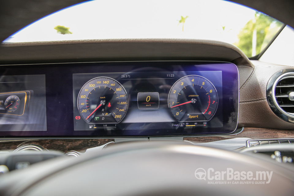 Mercedes-Benz E-Class W213 (2016) Interior