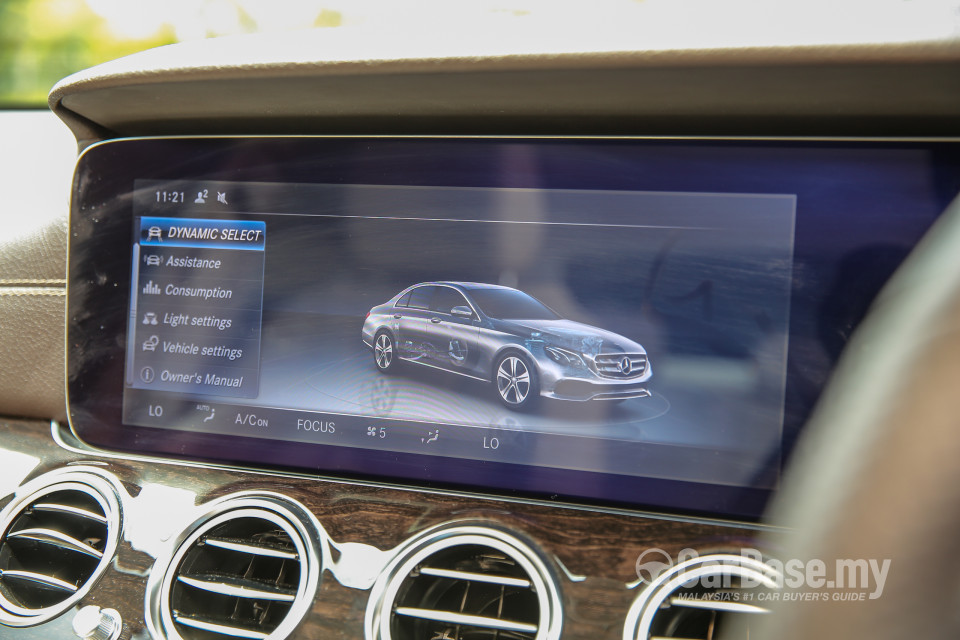 Mercedes-Benz E-Class W213 (2016) Interior
