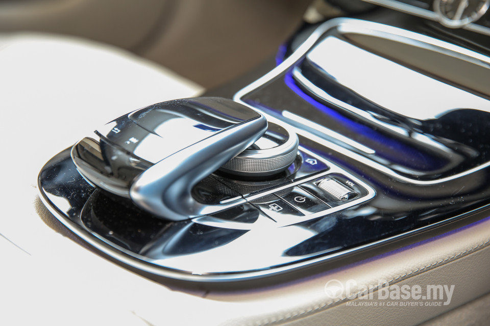 Mercedes-Benz E-Class W213 (2016) Interior