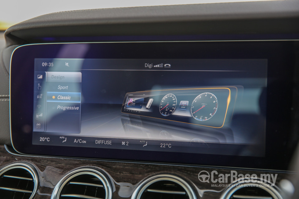 Mercedes-Benz E-Class W213 (2016) Interior