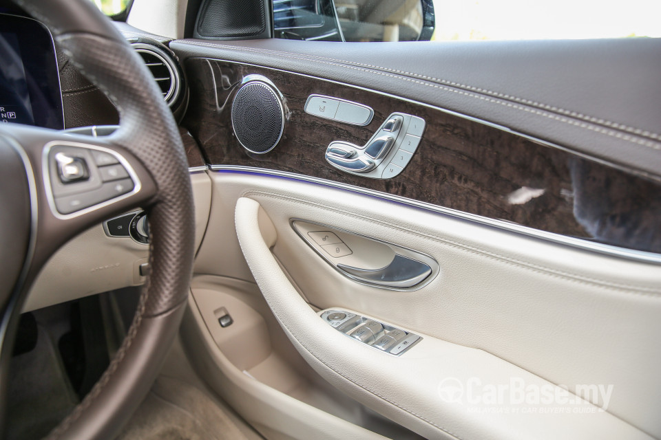 Mercedes-Benz E-Class W213 (2016) Interior