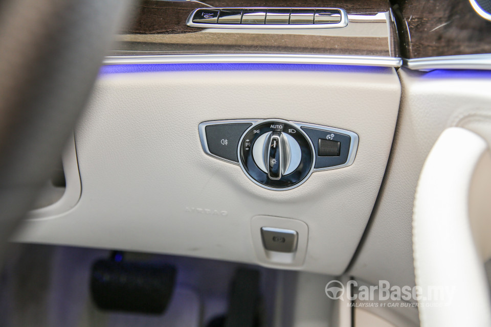 Mercedes-Benz E-Class W213 (2016) Interior