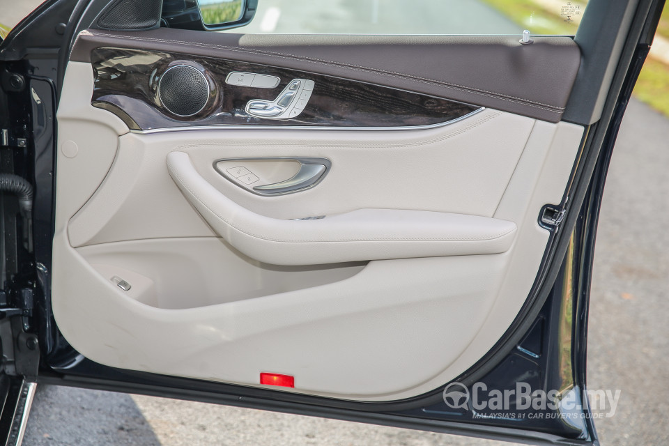 Mercedes-Benz E-Class W213 (2016) Interior