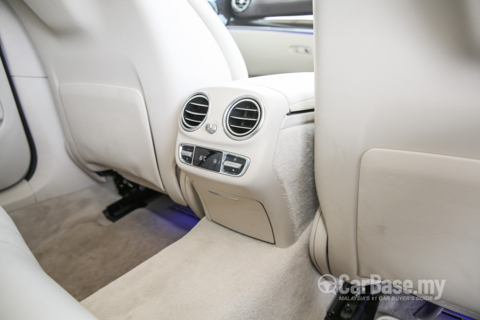 Mercedes-Benz E-Class W213 (2016) Interior
