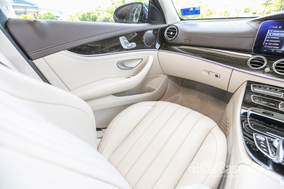 Mercedes-Benz E-Class W213 (2016) Interior