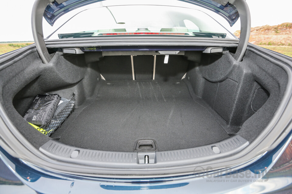 Chevrolet Cruze J300 (2012) Interior