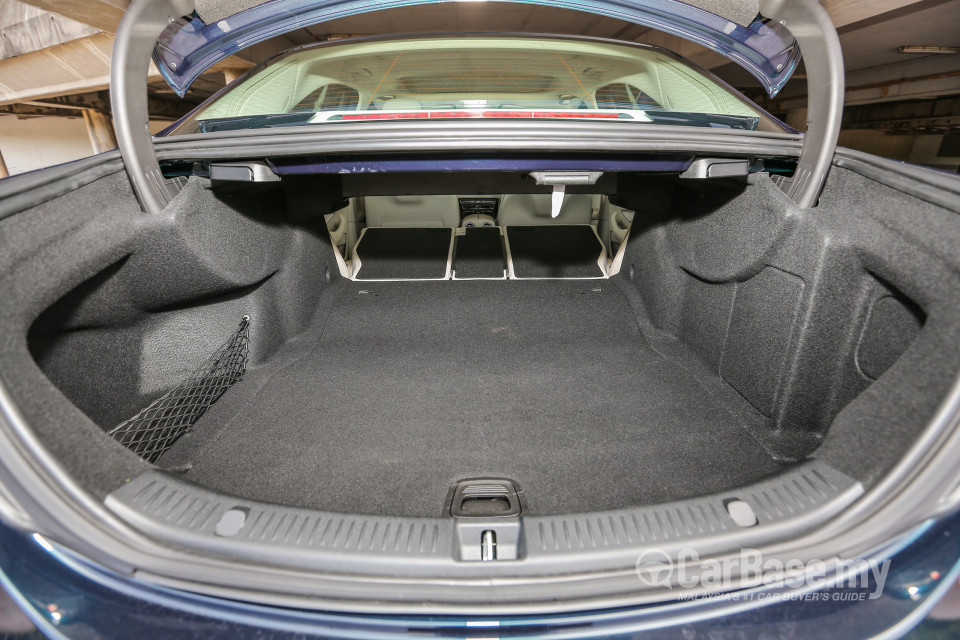 Mercedes-Benz E-Class W213 (2016) Interior