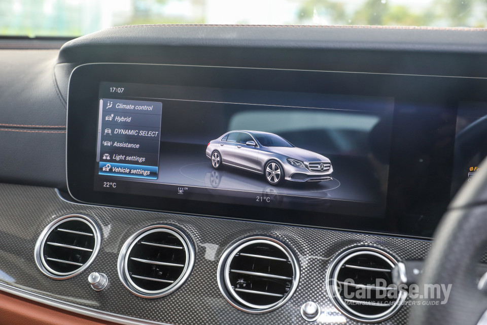 Mercedes-Benz E-Class W213 (2016) Interior