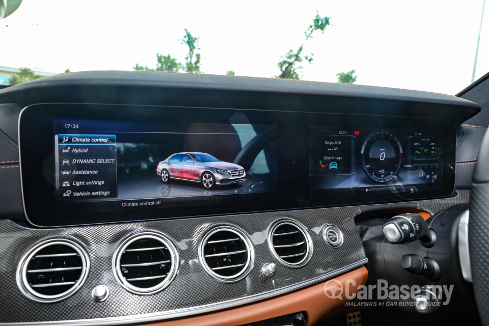 Mercedes-Benz E-Class W213 (2016) Interior