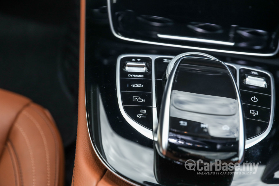 Mercedes-Benz E-Class W213 (2016) Interior