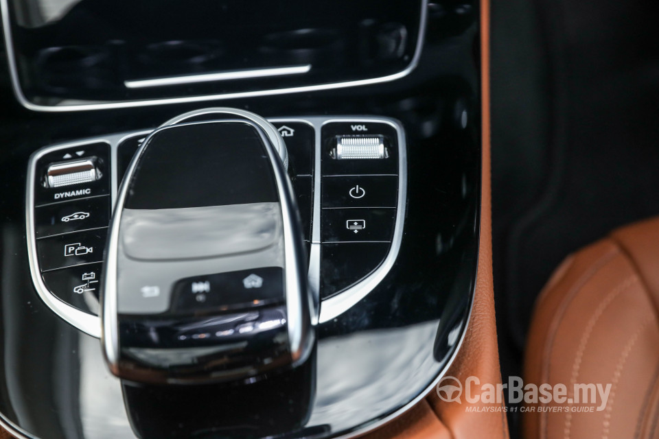 Mercedes-Benz E-Class W213 (2016) Interior
