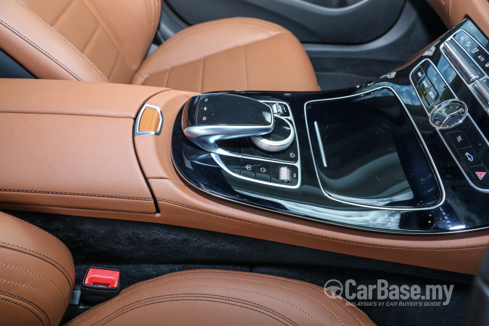 Mercedes-Benz E-Class W213 (2016) Interior