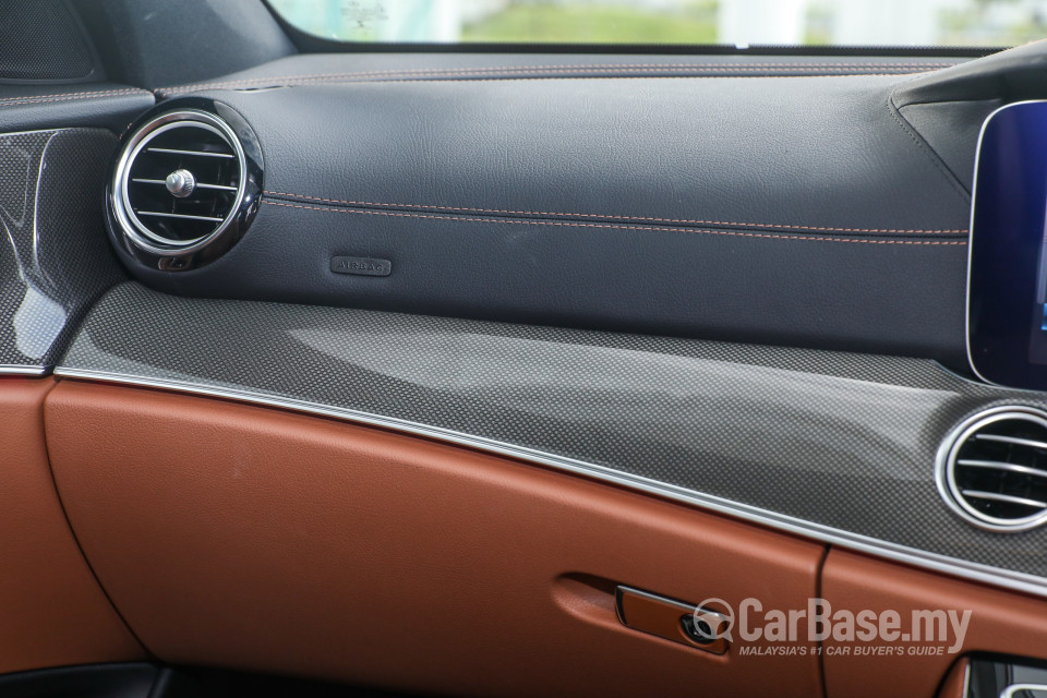 Mercedes-Benz E-Class W213 (2016) Interior