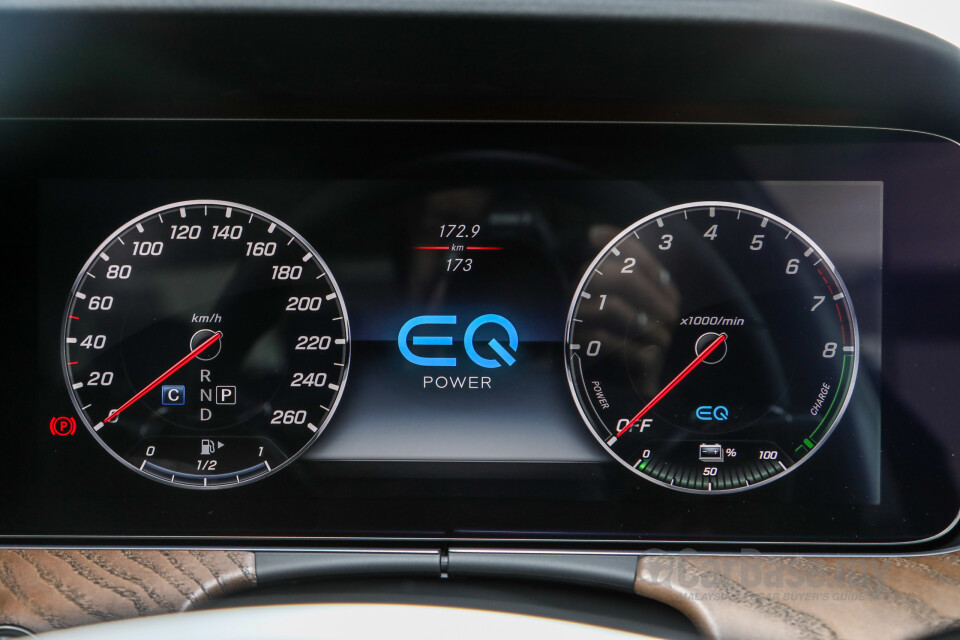 Toyota Fortuner AN160 (2016) Interior