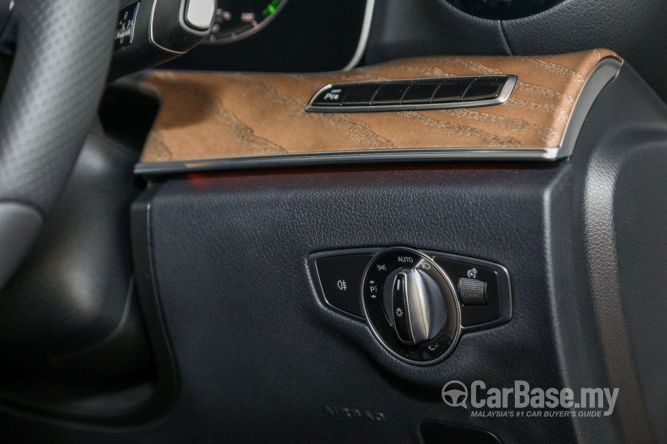 Mercedes-Benz E-Class W213 (2016) Interior