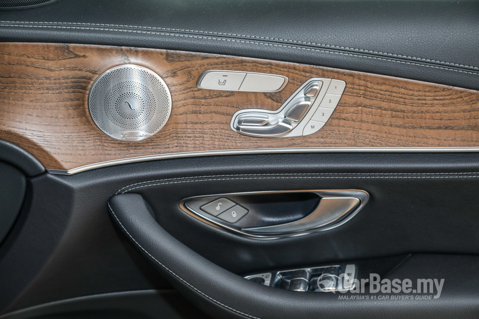 Mercedes-Benz E-Class W213 (2016) Interior