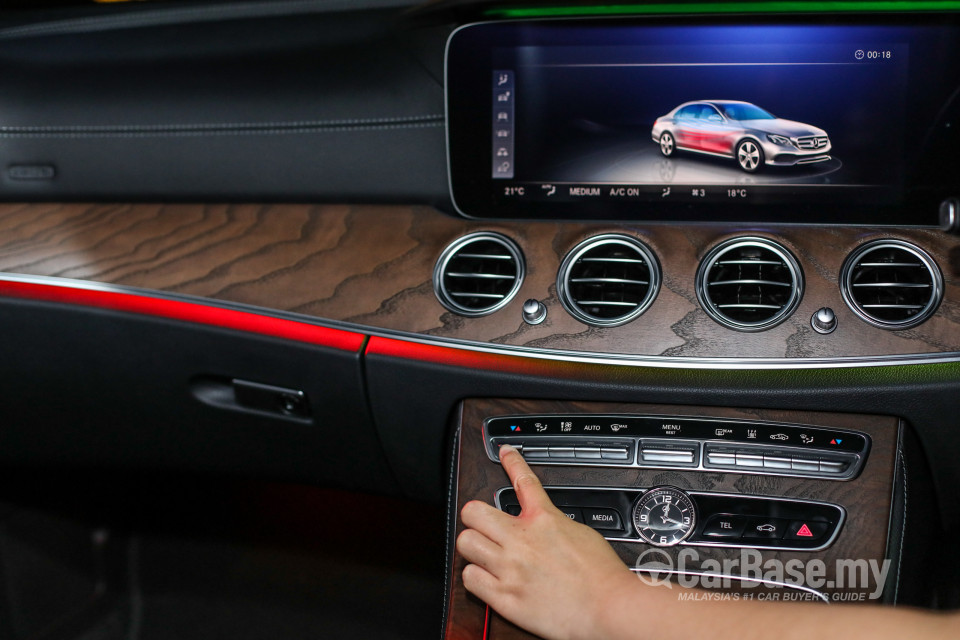Mercedes-Benz E-Class W213 (2016) Interior