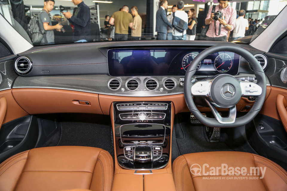 Mercedes-Benz E-Class W213 (2016) Interior