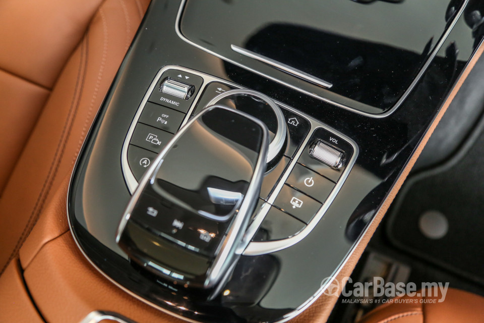 Mercedes-Benz E-Class W213 (2016) Interior