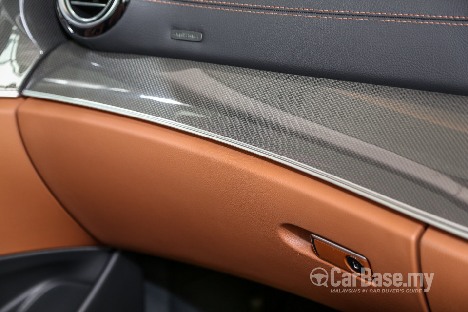 Mercedes-Benz E-Class W213 (2016) Interior
