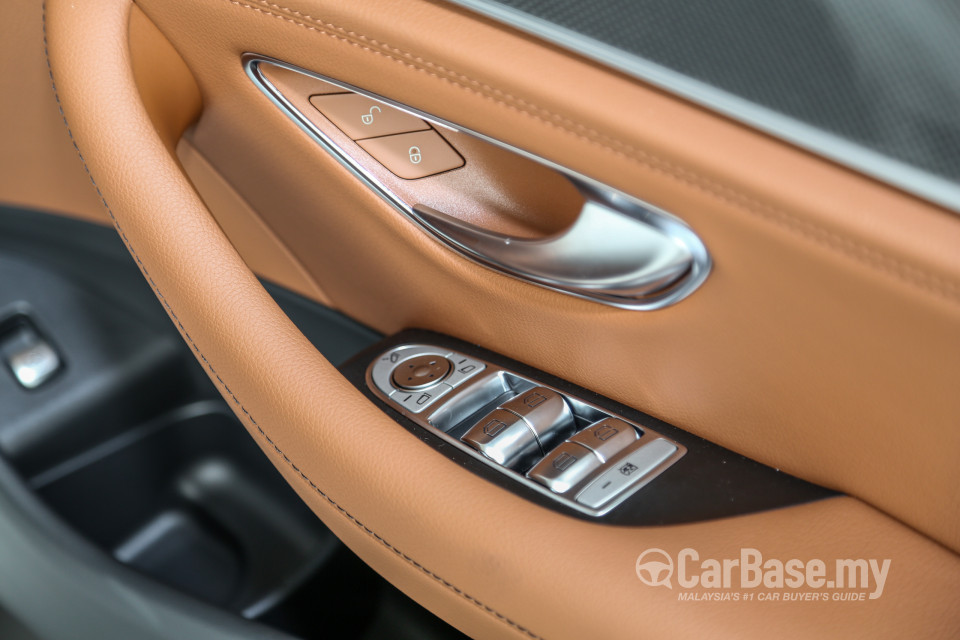 Mercedes-Benz E-Class W213 (2016) Interior