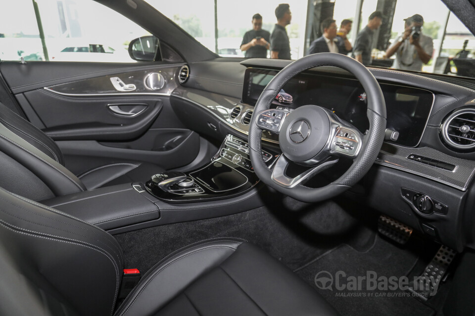 Nissan Navara D23 Facelift (2021) Interior