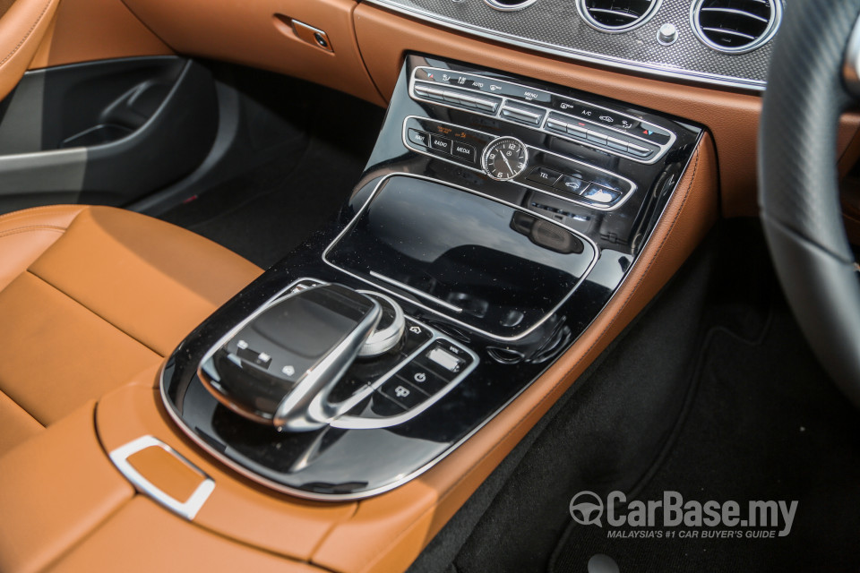 Mercedes-Benz E-Class W213 (2016) Interior