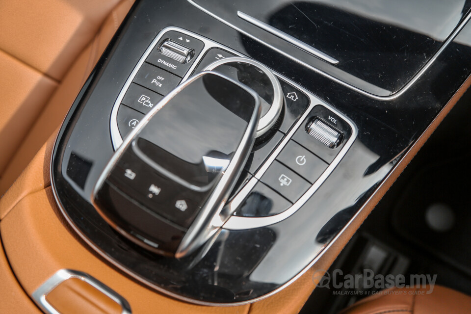 Mercedes-Benz SLC R172 Facelift (2016) Interior