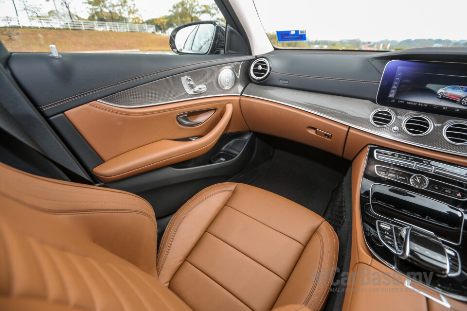 Audi A4 B9 (2016) Interior