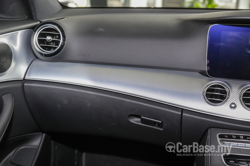 Mercedes-Benz E-Class W213 (2016) Interior