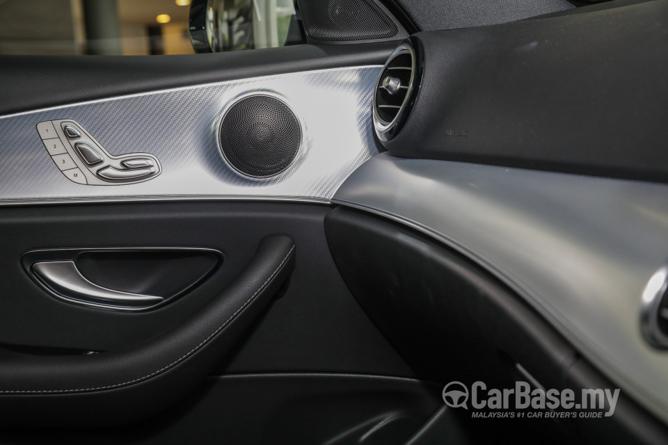 Mercedes-Benz E-Class W213 (2016) Interior