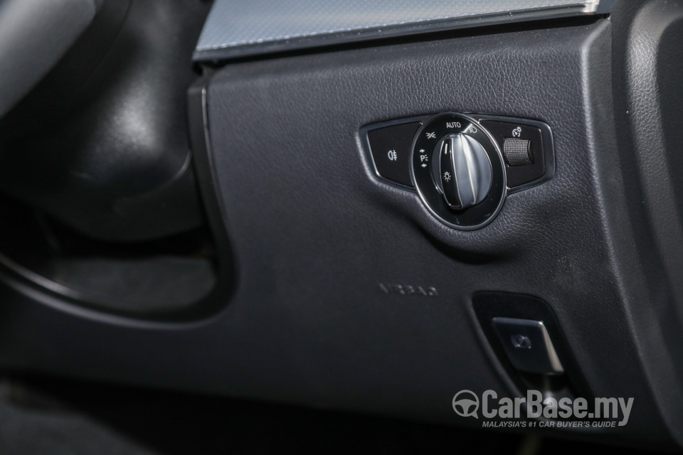 Mercedes-Benz E-Class W213 (2016) Interior
