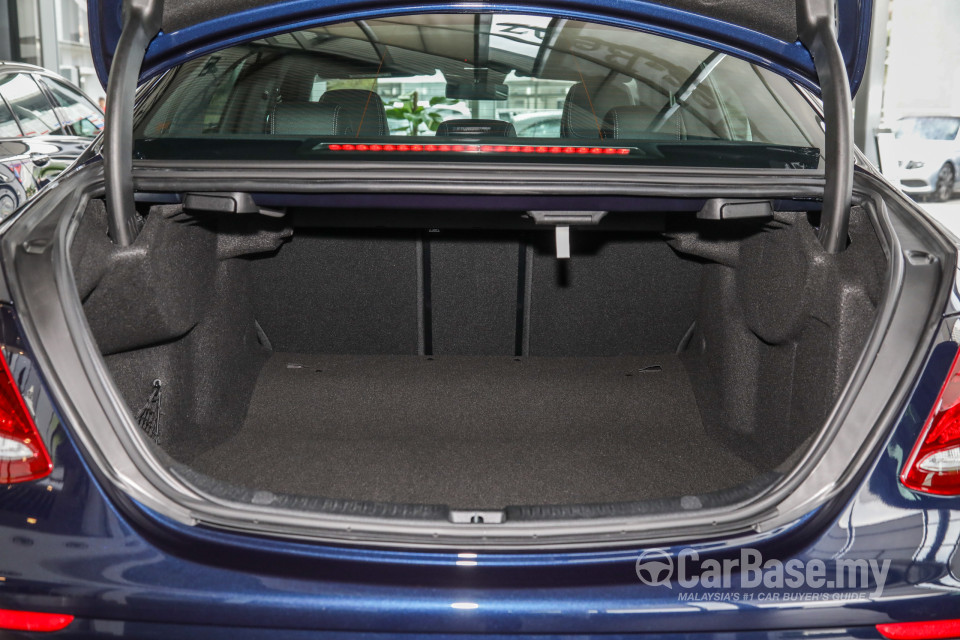 Mercedes-Benz E-Class W213 (2016) Interior