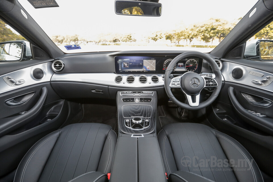 Nissan Navara D23 Facelift (2021) Interior