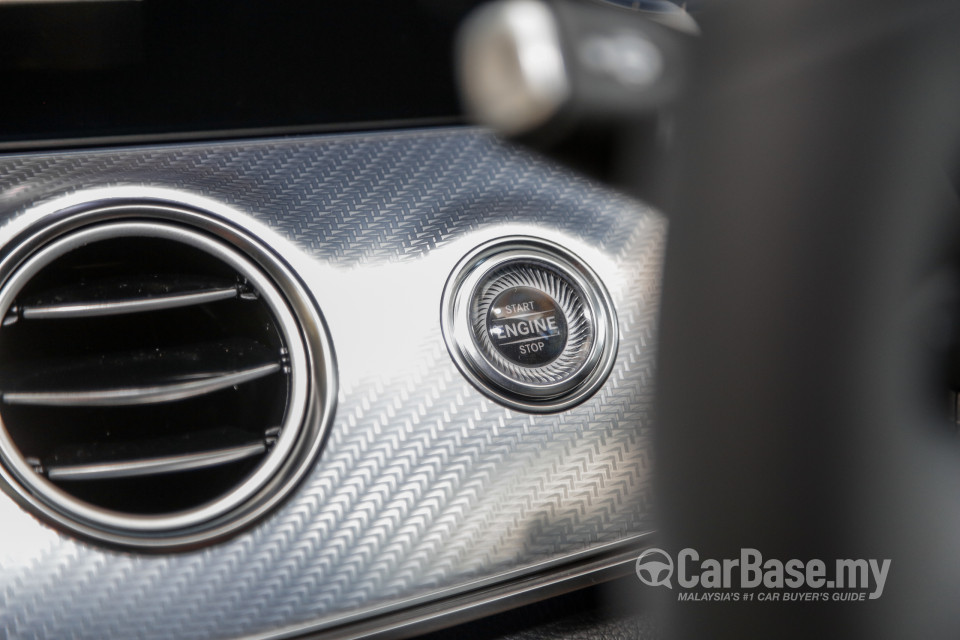 Mercedes-Benz E-Class W213 (2016) Interior