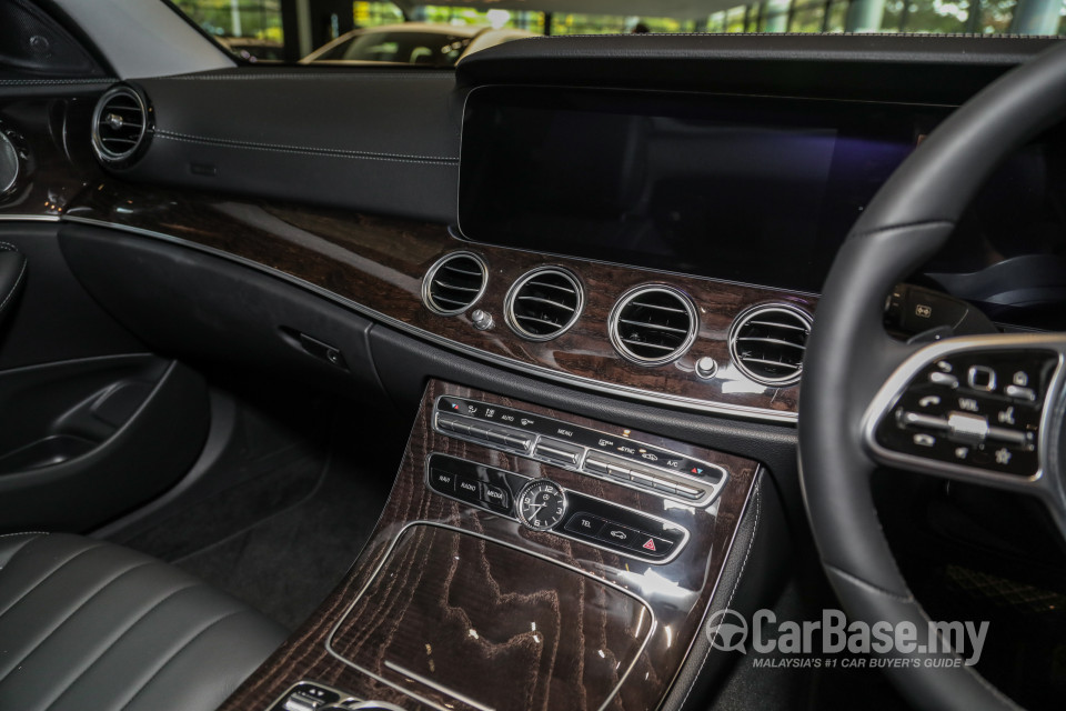 Mercedes-Benz E-Class W213 (2016) Interior