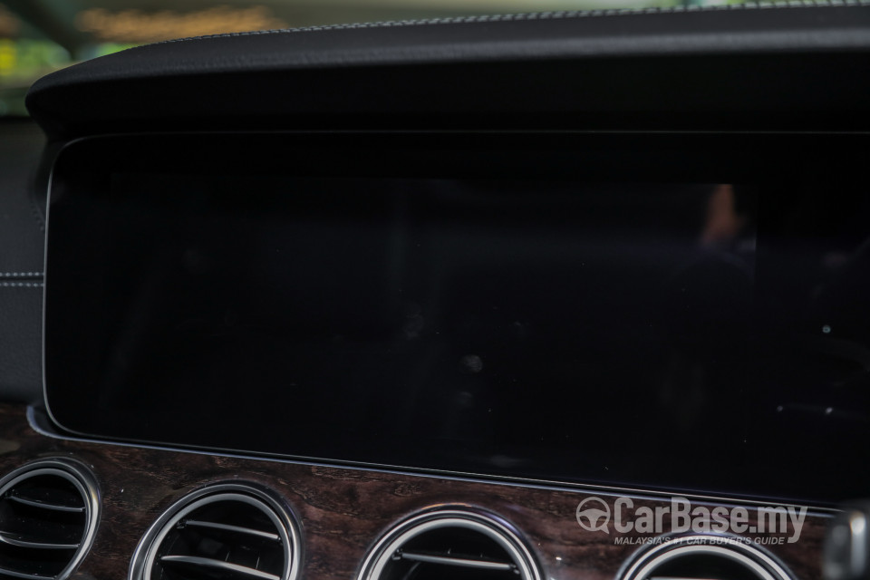 Mercedes-Benz E-Class W213 (2016) Interior