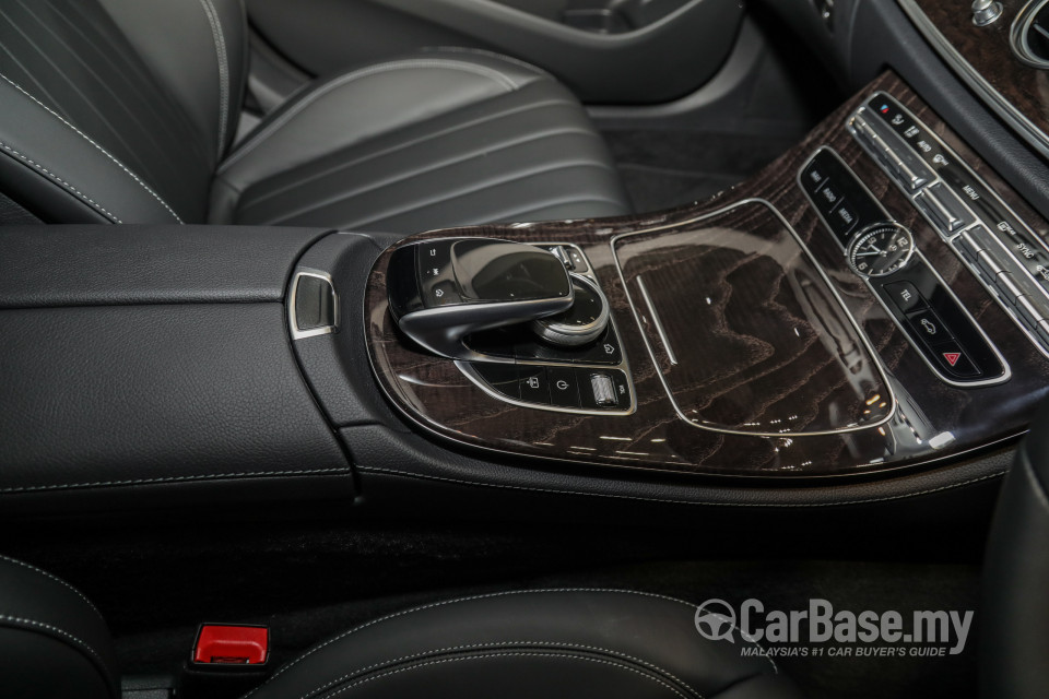 Mercedes-Benz E-Class W213 (2016) Interior