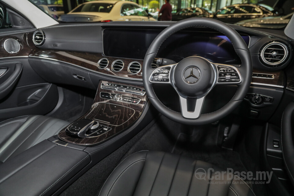 Mazda MX-5 ND (2015) Interior