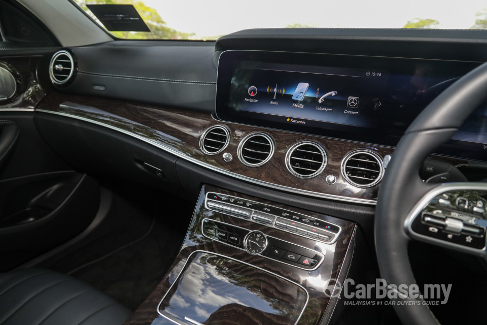Mercedes-Benz E-Class W213 (2016) Interior