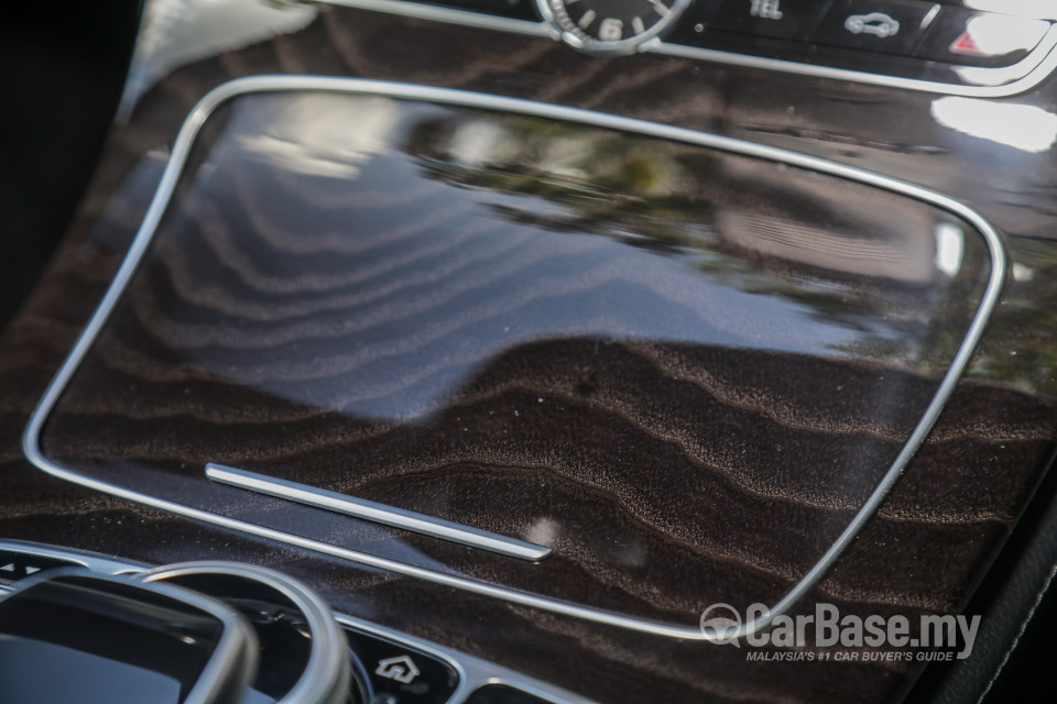 Mercedes-Benz E-Class W213 (2016) Interior