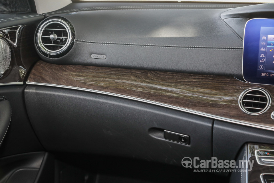 Mercedes-Benz E-Class W213 (2016) Interior