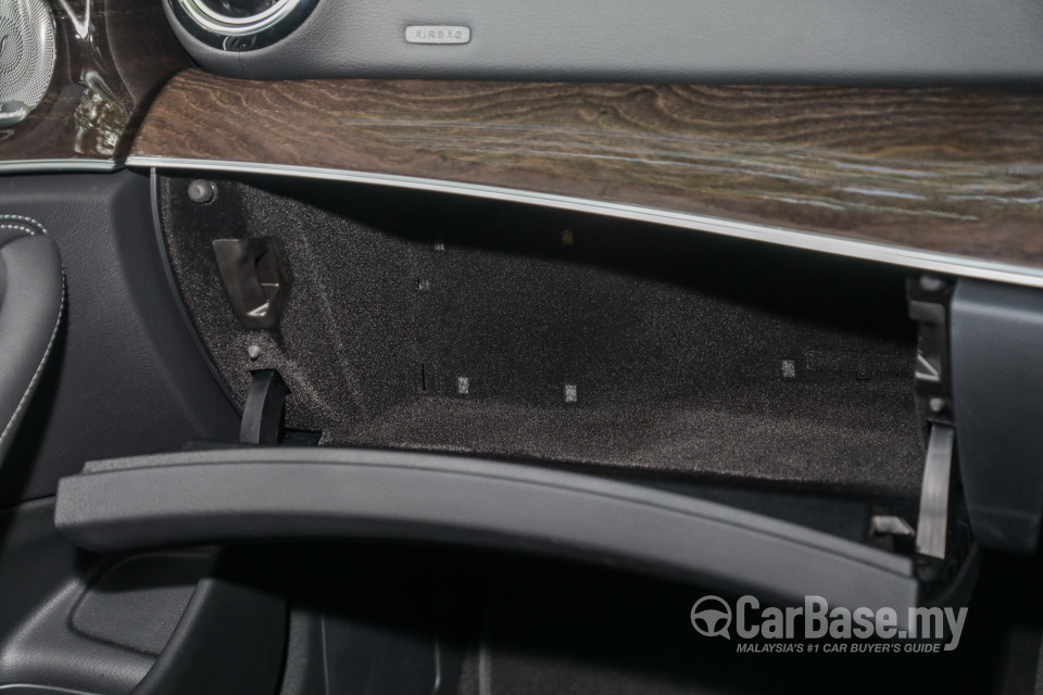 Mercedes-Benz E-Class W213 (2016) Interior