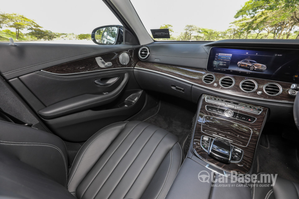 Mercedes-Benz E-Class W213 (2016) Interior