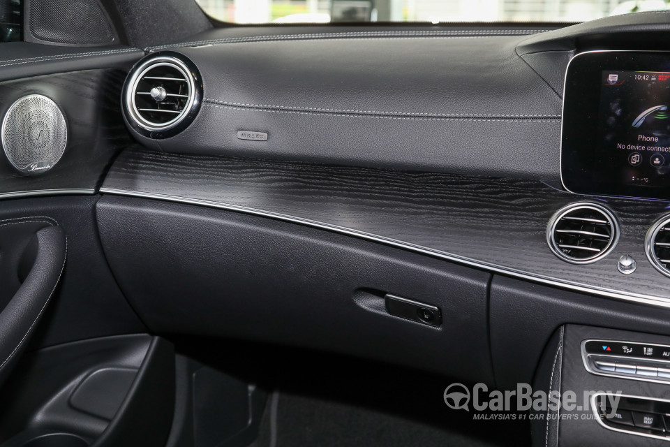 Mercedes-Benz E-Class W213 Facelift (2021) Interior