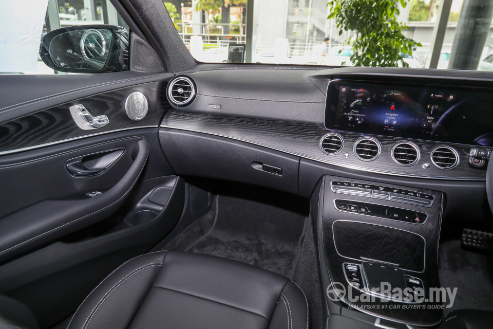 Mercedes-Benz E-Class W213 Facelift (2021) Interior